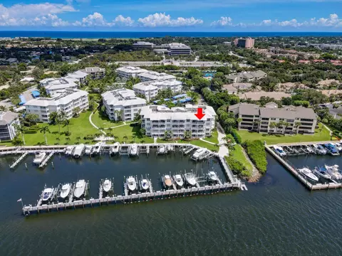 642 Bay Colony Dr S, Juno Beach, FL 33408