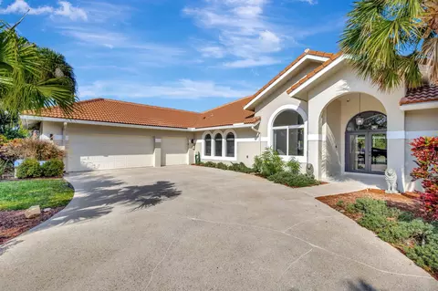 8584 Wendy Ln E, West Palm Beach, FL 33411