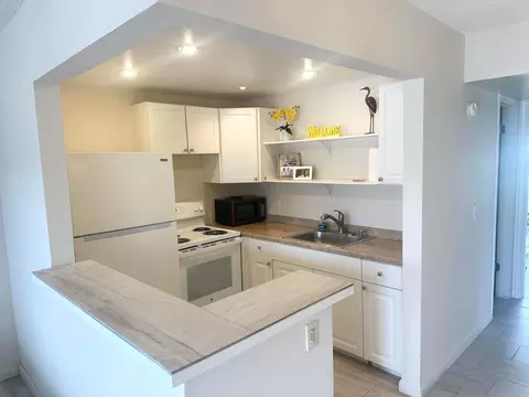 299 Camden #M, West Palm Beach, FL 33417