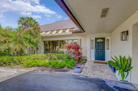 5070 SE Burning Tree Cir, Stuart, FL 34997 photo 3