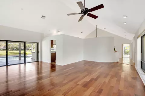 5070 SE Burning Tree Cir, Stuart, FL 34997 photo 23