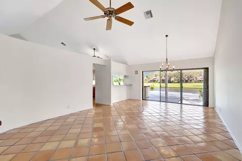 5070 SE Burning Tree Cir, Stuart, FL 34997 photo 8