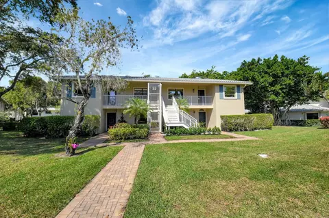 32 Westgate Ln #D, Boynton Beach, FL 33436 photo 2