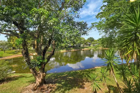 32 Westgate Ln #D, Boynton Beach, FL 33436 photo 40