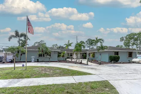 9015 W Highland Pines Blvd, Palm Beach Gardens, FL 33418