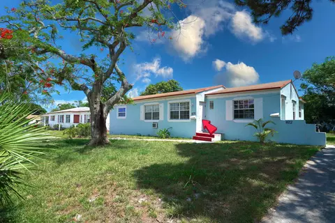820 42nd St, West Palm Beach, FL 33407
