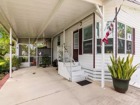 7 Gorda Way, Port Saint Lucie, FL 34952