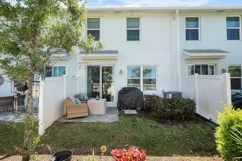 Exterior - 341 SE Halifax Ln, Stuart, FL 34994 photo 3 of 8