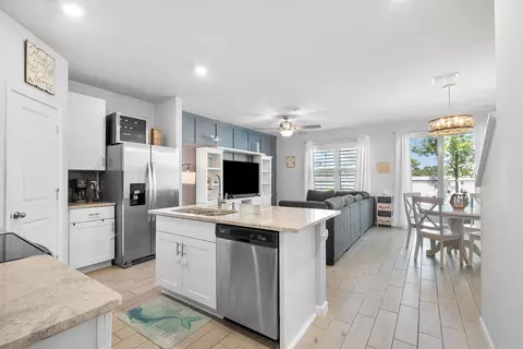 Kitchen - 341 SE Halifax Ln, Stuart, FL 34994 photo 2 of 4