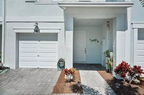 Exterior - 341 SE Halifax Ln, Stuart, FL 34994 photo 2 of 8