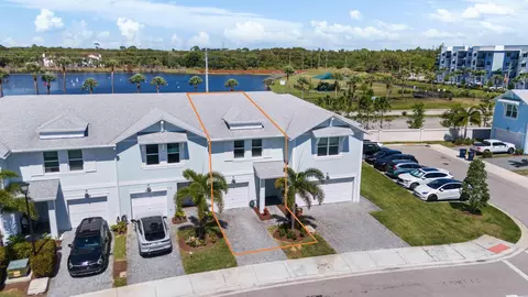 View/Area - 341 SE Halifax Ln, Stuart, FL 34994 photo 5 of 5