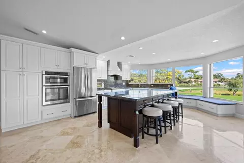 213 Legendary Cir #213, Palm Beach Gardens, FL 33418