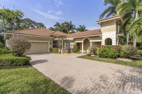 105 Via Bosque, Jupiter, FL 33458 photo 2
