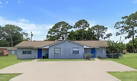 3207 Mura Dr, Fort Pierce, FL 34982