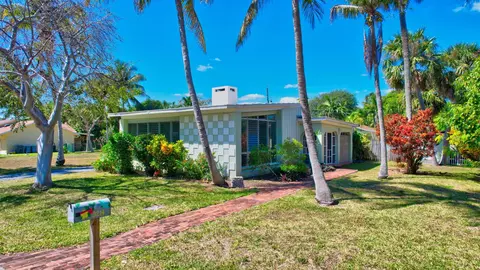 3214 Pierson Dr, Delray Beach, FL 33483