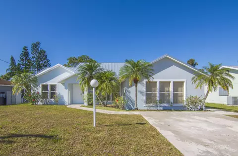 6504 Coquina Ave, Fort Pierce, FL 34951