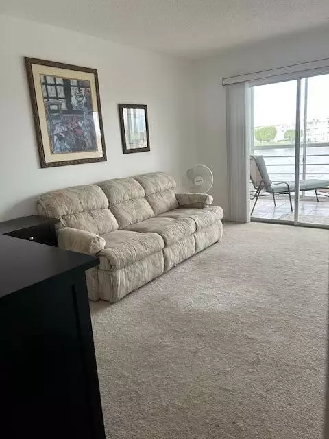 3003 Exeter A, Boca Raton, FL 33434 photo 6