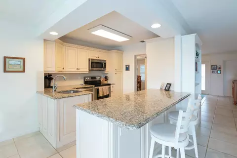 4223 SE Fairway E, Stuart, FL 34997 photo 11