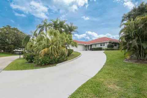4223 SE Fairway E, Stuart, FL 34997 photo 2