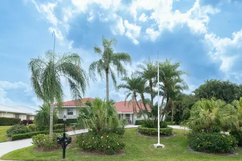 4223 SE Fairway E, Stuart, FL 34997 photo 4