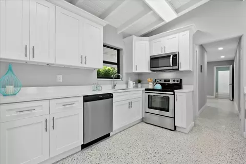 Kitchen - 18 Adams Rd, Ocean Ridge, FL 33435 photo 1 of 7