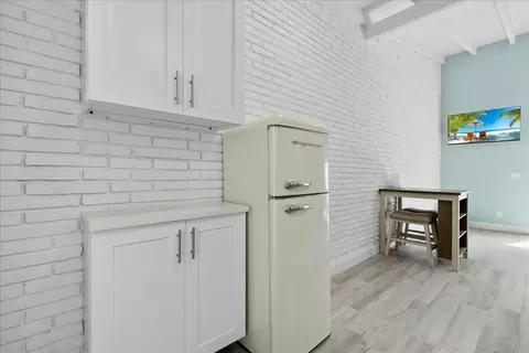 Kitchen - 18 Adams Rd, Ocean Ridge, FL 33435 photo 5 of 7