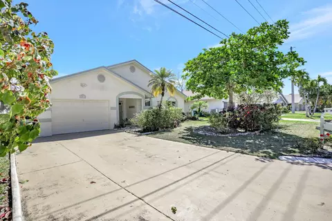 10212 NW 71st Pl, Tamarac, FL 33321