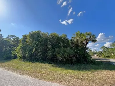 145 Bishop St, Port Charlotte, FL 33954