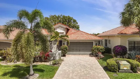 6942 Boscanni Dr, Boynton Beach, FL 33437