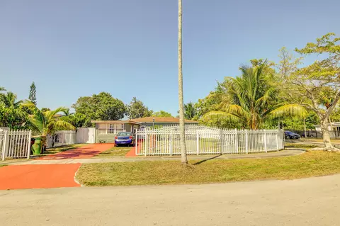 35 NW 122nd St, North Miami, FL 33168