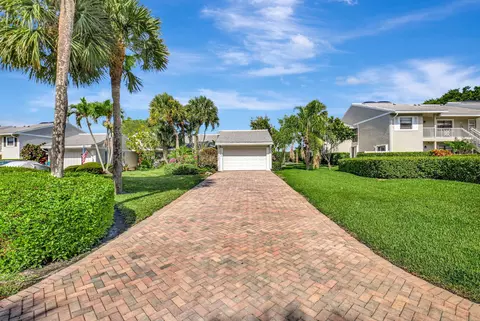 45 Eastgate Dr #B, Boynton Beach, FL 33436