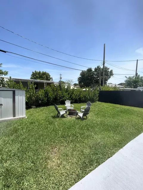 2811 SW 68th Ave, Miami, FL 33155 photo 4