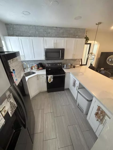 2811 SW 68th Ave, Miami, FL 33155 photo 9