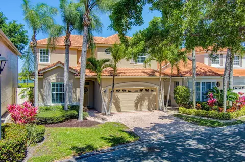 44 Pinnacle Cv, Palm Beach Gardens, FL 33418