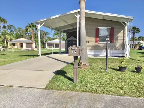 52 Mediterranean Blvd E, Port Saint Lucie, FL 34952