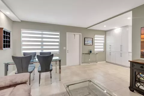 1083 Exeter E, Boca Raton, FL 33434 photo 10