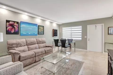 1083 Exeter E, Boca Raton, FL 33434 photo 11
