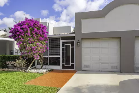 9185 Flynn Cir #4, Boca Raton, FL 33486