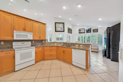 7315 Falls Rd E, Boynton Beach, FL 33437 photo 11