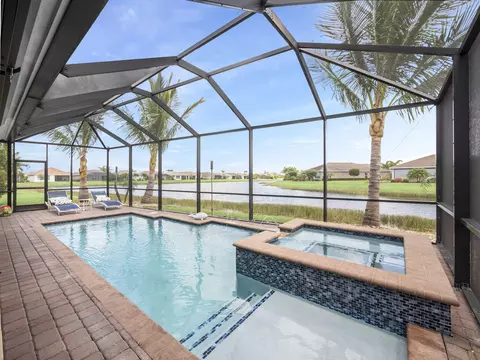 10118 SW Indian Lilac Trl, Port Saint Lucie, FL 34987
