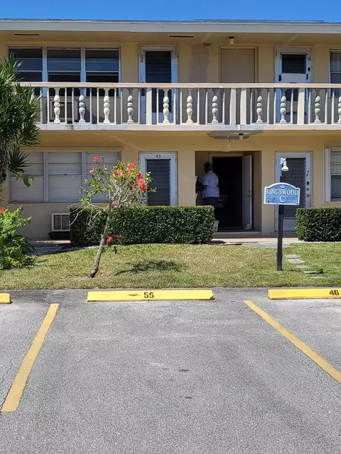 55 Kingswood C #55, West Palm Beach, FL 33417