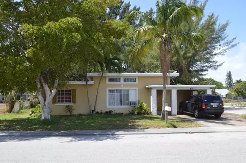 631 N E St, FL 33460