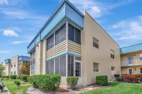 208 Burgundy E #208, Delray Beach, FL 33484