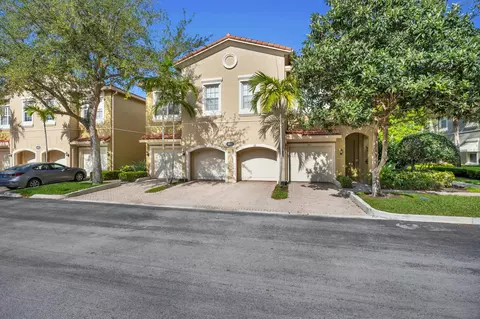 4911 Bonsai Cir #203, Palm Beach Gardens, FL 33418