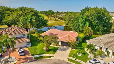 10049 Harbourtown Ct, Boca Raton, FL 33498