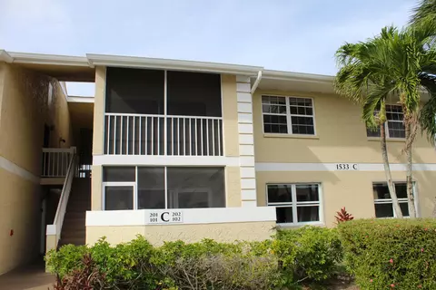 1533 SE Royal Green Cir #C-201, Port Saint Lucie, FL 34952