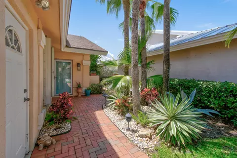 214 E River Park Dr E, Jupiter, FL 33477 photo 6