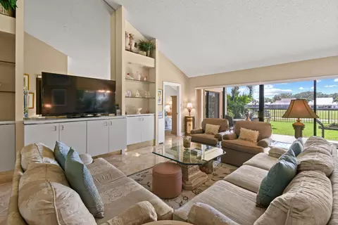 214 E River Park Dr E, Jupiter, FL 33477 photo 11