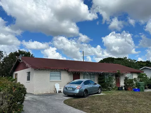 3825 42nd Ave S, Palm Springs, FL 33461