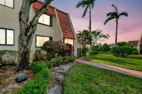 4379 Trevi Ct, Lake Worth, FL 33467